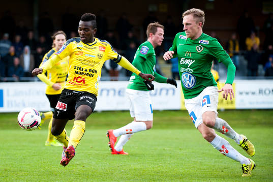 Mjällbys Lumala Abdu och Jönköpings Södras Joakim Karlsson