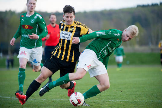 s Johan Hansson i matchen i division 2 mellan Hässleholms IF och IFK Hässleholm i Hässleholm 1 maj 2015.