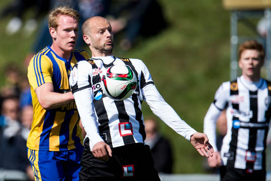Eskilsminnes Philip Petersson och Landskronas Darko Lukanovic