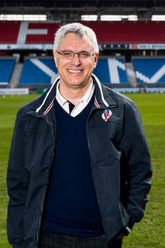 Helsingborgs klubbdirektör David Brodetsky poserar för ett porträtt