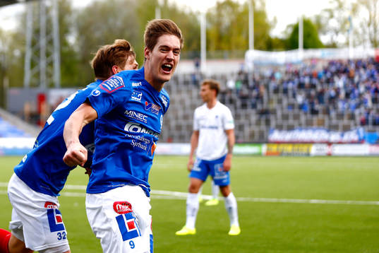 Åtvidabergs Victor Sköld jublar