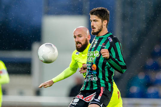 Varbergs Ajsel Kujovic och Jönköpings Södras Tobias Nilsson