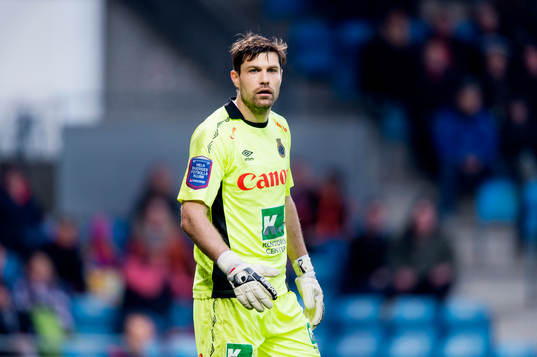Gefles målvakt Emil Hedvall