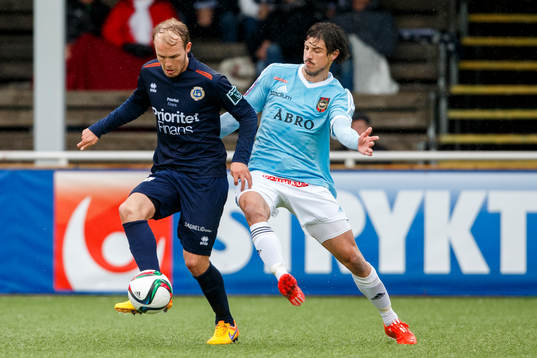 Utsiktens Joakim Edström och Brommapojkarnas Gabriel Petrovic
