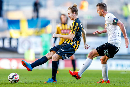 Häckens Samuel Gustafson och Örebros Robert Åhman Persson
