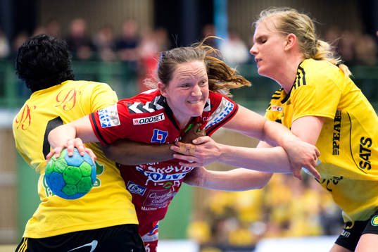 Bla gjennom flere bilder av Handboll, Dam, Semifinal 4, Skövde - Sävehof