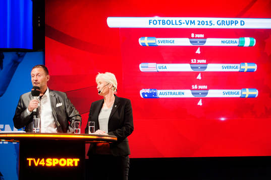 Spion Thomas Dennerby och assisterande förbundskapten Lilie Persson när VM-truppen presenteras