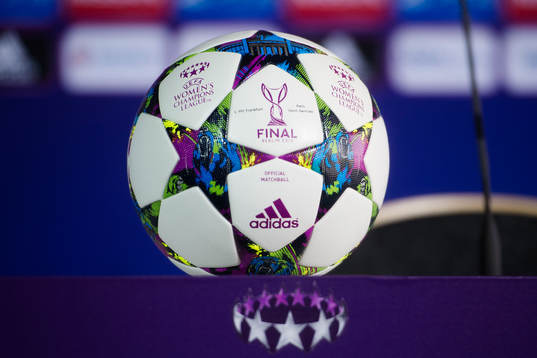 Den officiella matchbollen innan en träning