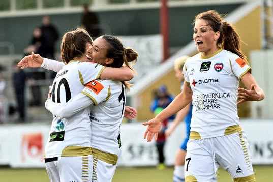 Rosengårds Ramona Bachmann, Marta Viera Da Silva och Sara