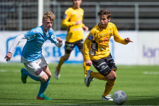 Elfsborgs Mervan Trncic och Malmö FFs Aron Mar Brynjarsson