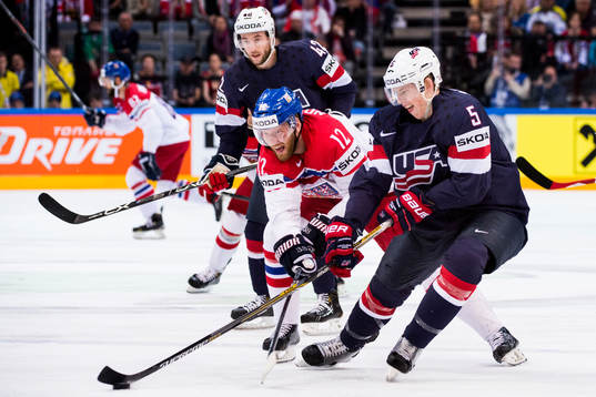 s Dan Sexton och Connor Murphy