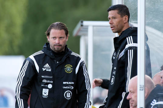 Ängelholms tränare Joakim Persson och assisterande tränare Martin Pringle