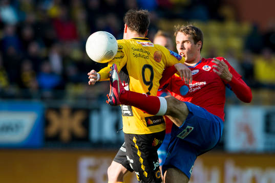 Kamp mellan Elfsborgs Lasse Nilsson och Helsingborgs Frederik Helstrup Jensen 
