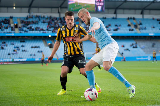 Häckens Gunnar Heidar Thorvaldsson och Malmö FFs Filip Helander