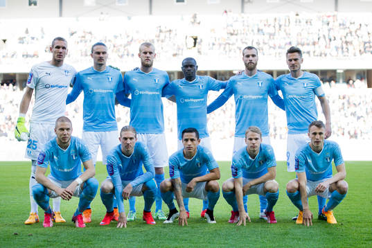 Malmö FFs målvakt Robin Olsen, Erik Johansson, Filip Helander, Enoch Kofi Adu, Jo Inge Berget, Markus Rosenberg, Anton Tinnerholm, Simon Kroon, Victor Yoshimar Yotun Flores, Oscar Lewicki och Magnus Wolff Eikrem