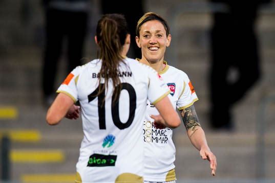 Rosengårds Therese Sjögran jublar