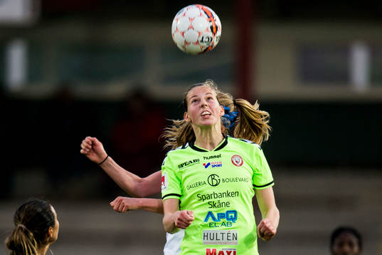 Kristianstads Amanda Edgren i nickduell med Rosengårds Kirsten Van De Ven
