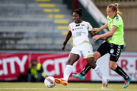 Rosengårds Anita Asante och Kristianstads Gudny Björk Odinsdottir