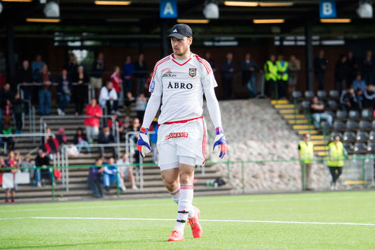Brommapojkarnas målvakt Davor Blazevic