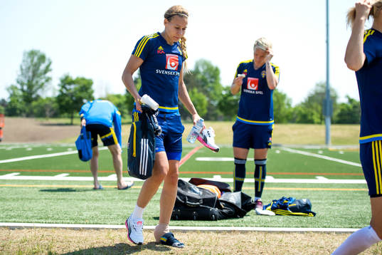 Sveriges Charlotte Rohlin med lindad fot