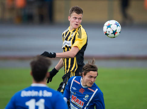 IFK Hässleholms Niklas Jönsson i matchen i division 2 södra götaland mellan IFK Hässleholm och Nosaby i Hässleholm 28 maj 2015.
