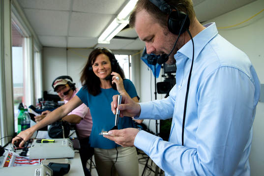 Malin Swedberg och Daniel Kristiansson, kommentatorer TV4,