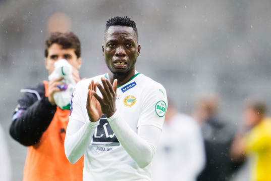 Hammarbys Amadaiya Rennie tackar publiken