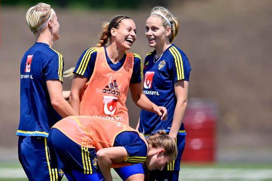 Sveriges Nilla Fischer, Charlotte Rohlin och Lisa Dahlkvist