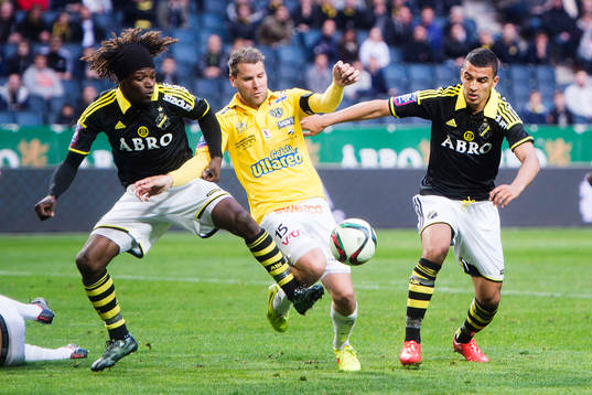 s Mohamed Bangura och Nabil Bahoui