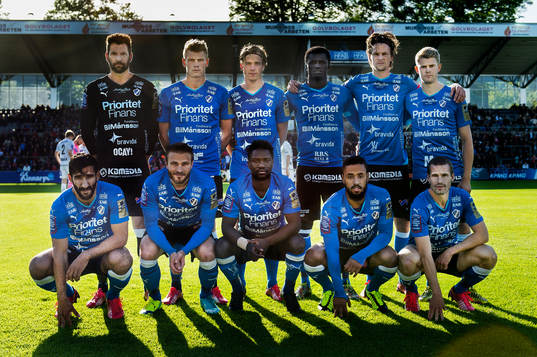 Lagbild på Halmstad BK före fotbollsmatchen i Allsvenskan mellan Halmstad och GIF Sundsvall den 3 juni 2015 i Halmstad.
