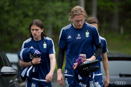 IFK Göteborgs målvakt Marcus Sandberg, Lasse Vibe och Tom