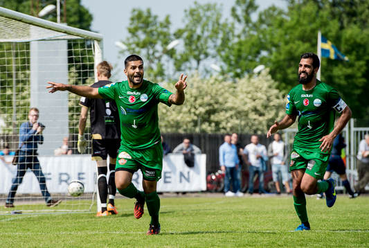 Prespa Birliks Bovar Karim och Firat Sahan jublar