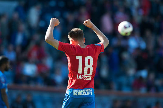 Helsingborgs målskytt Jordan Larsson  jublar i matchen i allsvenskan mellan Helsingborg och Åtvidaberg i Helsingborg 6 juni 2015.