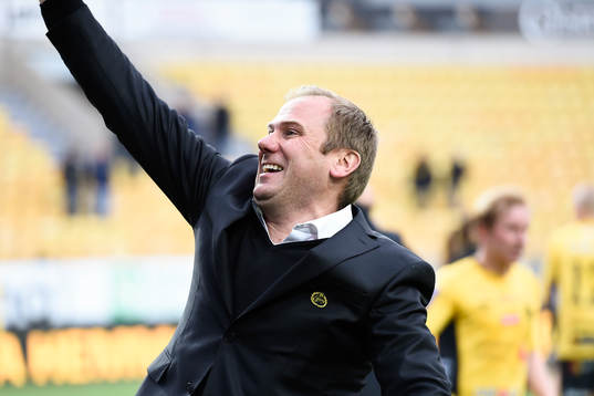 Elfsborgs manager Magnus Haglund jublar