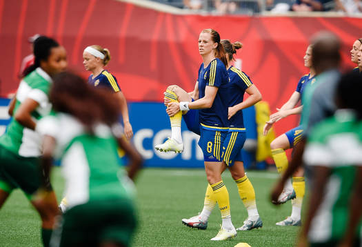 Sveriges Lotta Schelin värmer upp