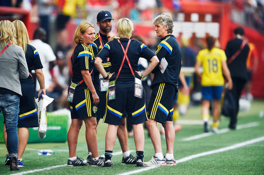 Sveriges sjukgymnast Annica Näsmark , tränare Matti