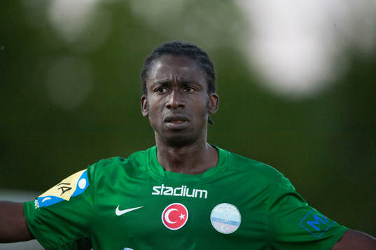 Prespa Birliks Sadat Karim i DM-matchen mellan IFK Hässleholm och Prespa Birlik i Hässleholm 10 juni 2015.
