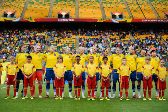 Sveriges Lotta Schelin målvakt Hedvig Lindahl Nilla