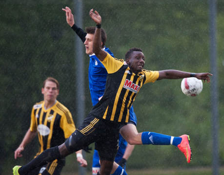IFK Hässleholms Waxiu Shehu i matchen i division 2 mellan Kvarnby och IFK Hässleholm i Malmö 18 juni 2015.
