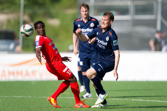 Värnamos Archford Gutu i kamp med Utsiktens  Anders Mogren