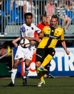 Östersunds Brwa Hekmat Nouri och Frej Täbys Richard Spong