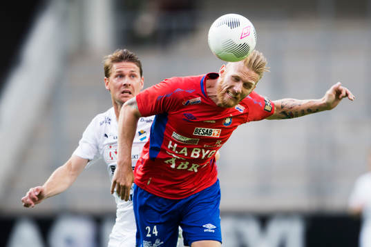 Östers Freddy Söderberg och Örgrytes Fredrik Björk