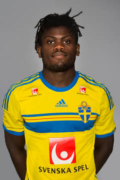 Junior Kamana Wa Kamana som spelar i P17/98-landslaget, poserar för ett porträtt den 7 juli 2015 i Stockholm.