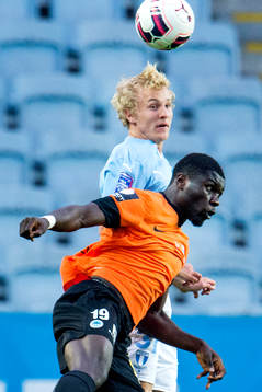 Malmö FFs Franz Brorsson och Slovan Liberec Kevin Luckassen