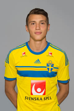 Dragan Kabic som spelar i P17/98-landslaget, poserar för ett porträtt den 8 juli 2015 i Stockholm.