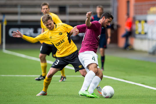 Kamp mellan Lahtis Xhevdet Gela och Elfsborgs Adam Lundqvist