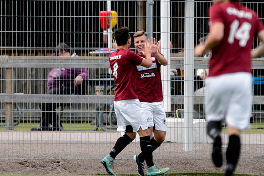 Qvidings Mentor Zhubi firar Jonas Björklund efter 0-1