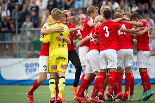  Frank Arhin gör mål under Semifinal Kalmar FF - Brommapojkarna på Heden i Göteborg.