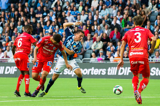 Åtvidabergs Mauricio Albornoz och Djurgårdens Kerim