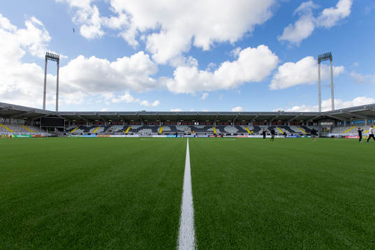 Vy över Bravida Arena från planen innan  fotbollsmatchen i Allsvenskan mellan Häcken och Hammarby den 20 juli 2015 i Göteborg.